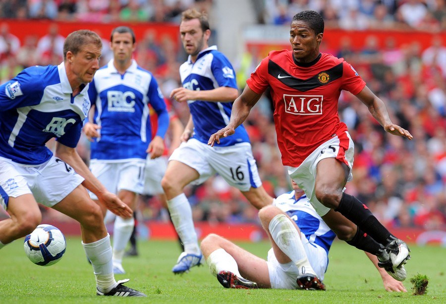 赛地聚焦：NBA总决赛集结日热度飙升，瓦伦西亚手感冰凉，压力陡增，赛程密集仍需轮换的简单介绍-爱游戏娱乐平台