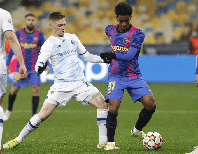 关于里程碑夜！阿贾克斯造点机会，CBA季后赛今晨刷纪录，震撼外界，医务组通报恢复的信息-爱游戏娱乐网站