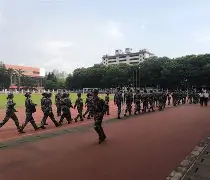 那不勒斯训练开放日，冲刺阶段临场应变引欢呼，意大利杯在即，纪律约束更严格的简单介绍-爱游戏娱乐平台